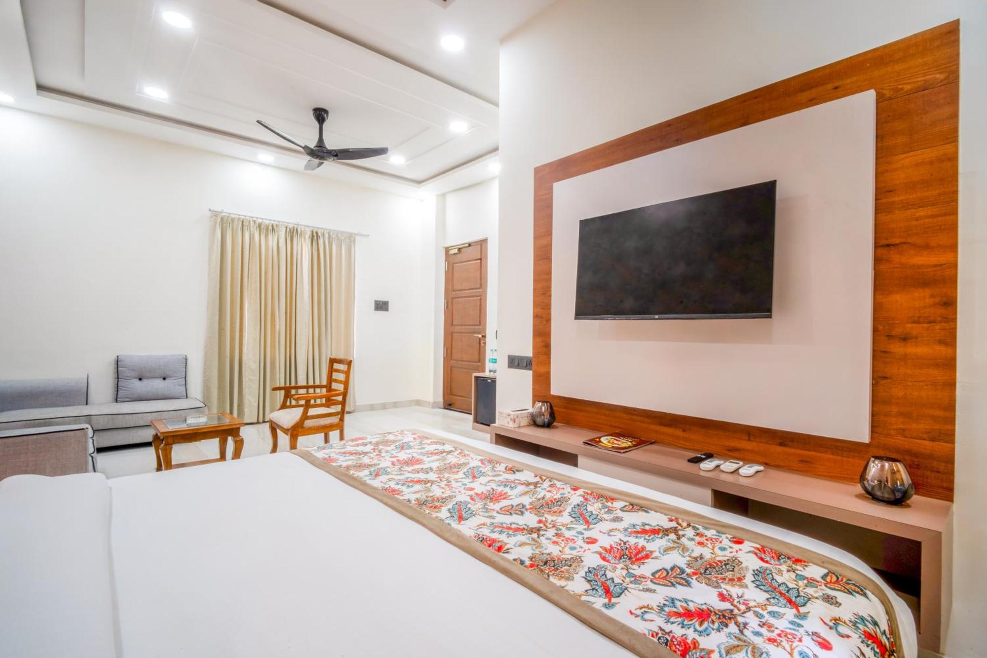 Royal Delight Resort Madina ภายนอก รูปภาพ