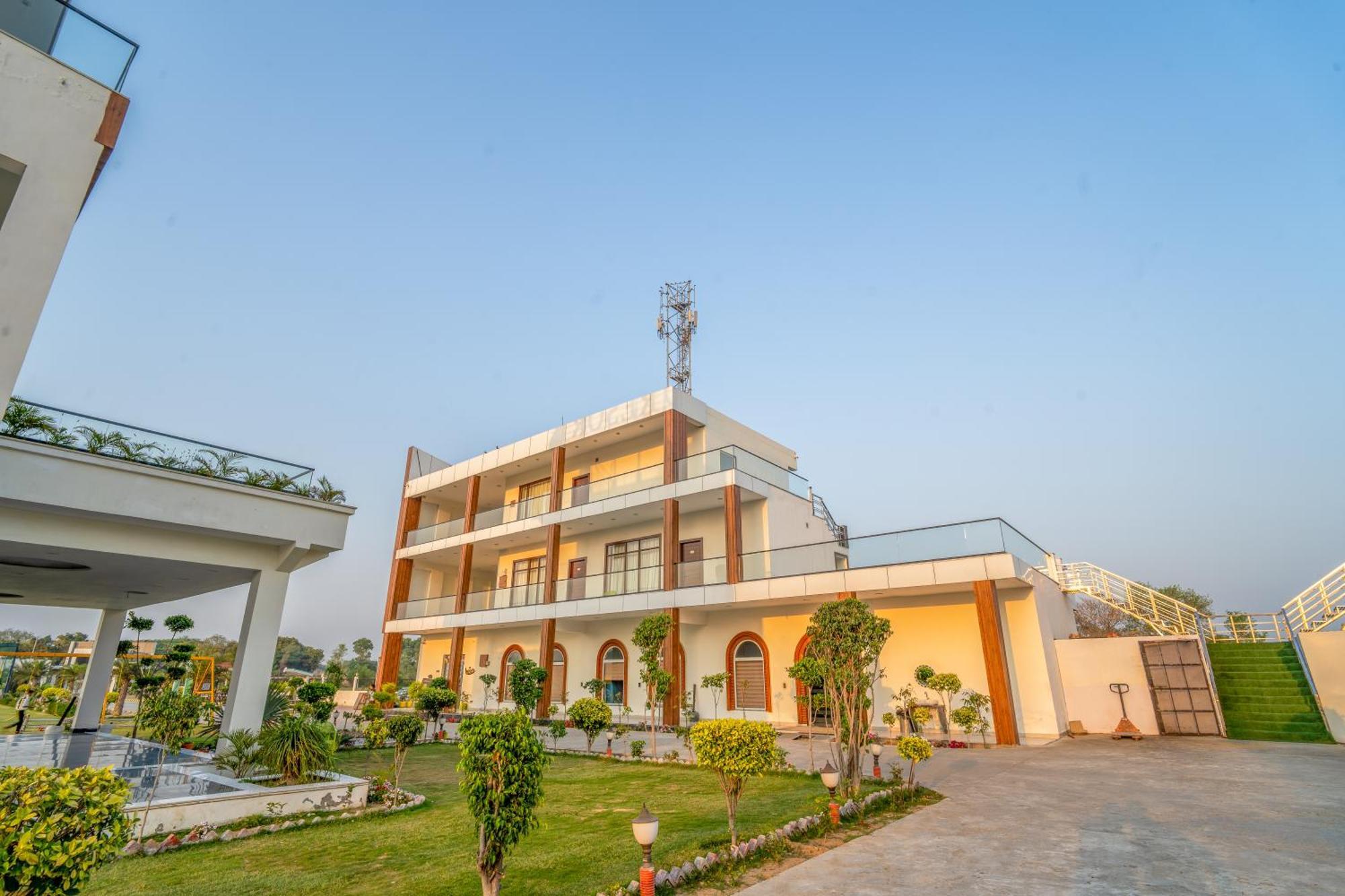 Royal Delight Resort Madina ภายนอก รูปภาพ